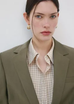 Straight suit jacket with lapel poc