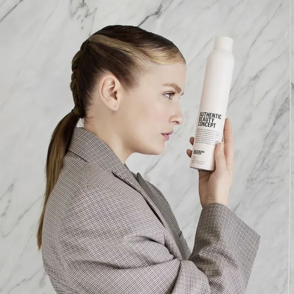 Strong Hold Hairspray - Snabbtorkande, långvarig och ultrafin hårspray