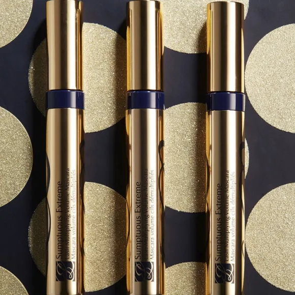 Sumptuous Extreme Lash Multiplying Volume Mascara