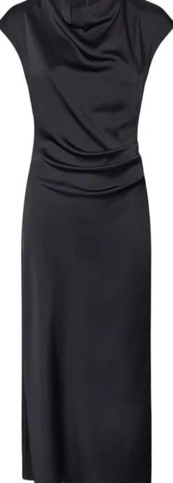 Tailormd dress