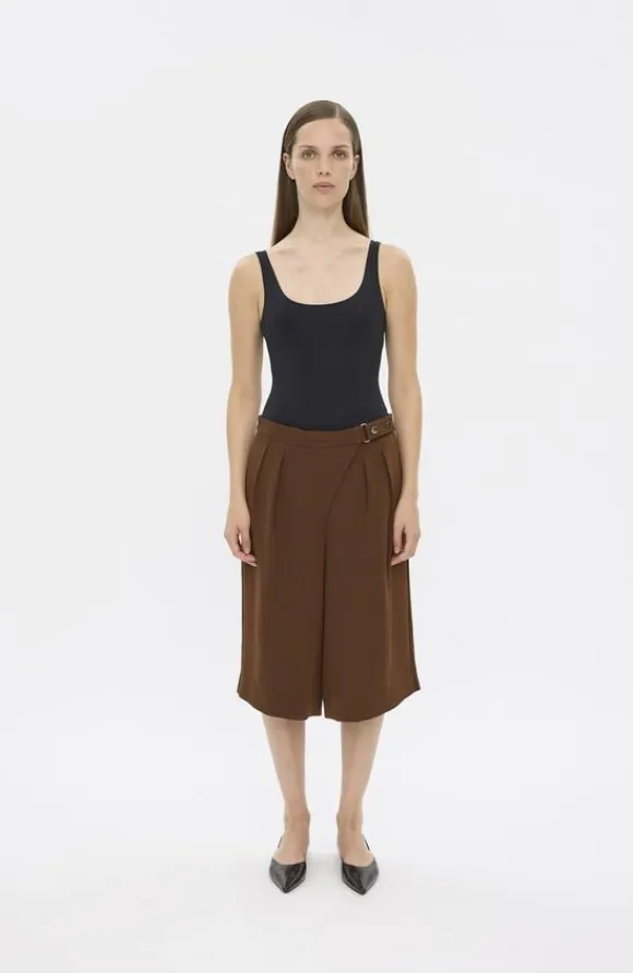 UmaFV Shorts