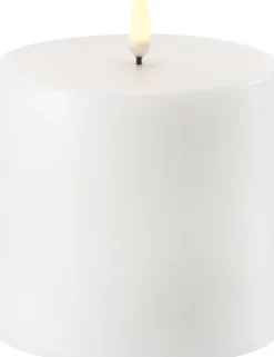 UYUNI Lighting - LED Pillar Candle - Nordic White - 10,1 x 10 cm